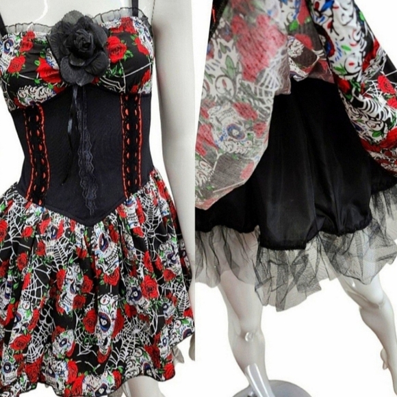 Hot Topic Wholesale Bundle Sugar Skulls Corset Tulle Mini 10 Dresses M NWT - Picture 2 of 12